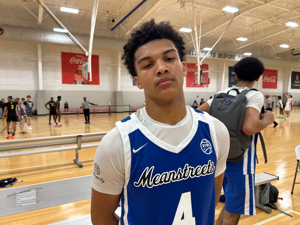 Chi-Town Tip Off: Defensive Dawgs Shine