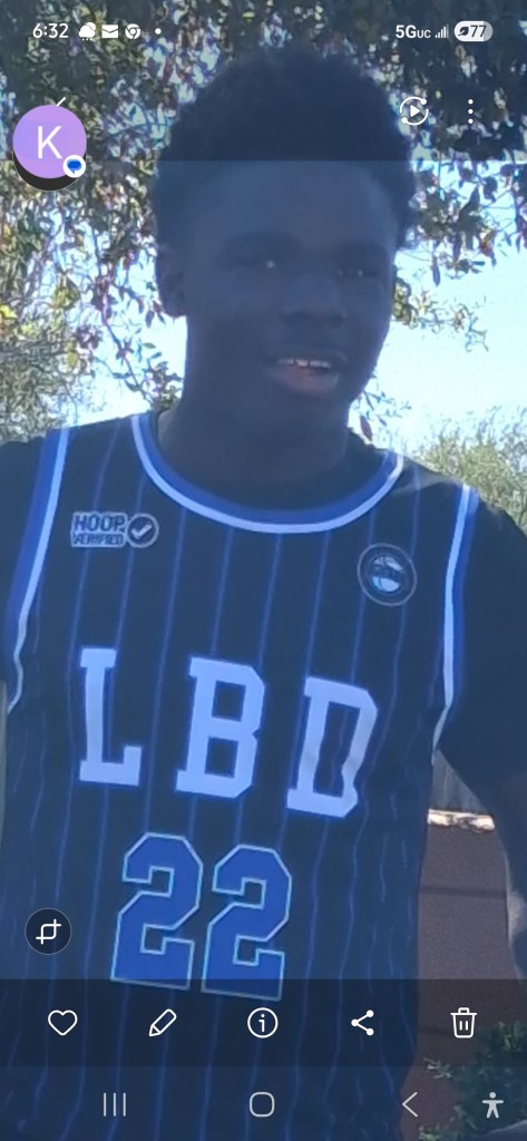Dunkyrn Thompson White