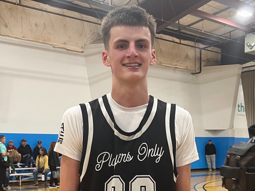 HoopSource Super 24 - 17U Sunday Standouts Part II