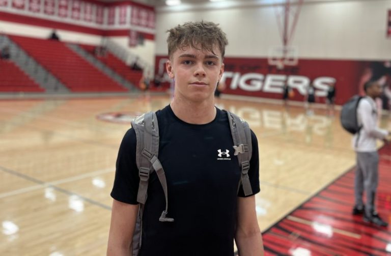 Pre Pitt Jam Fest Tip-Off Classic Stock Risers