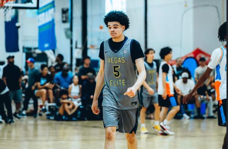 Bash In The Desert: Guards Who Score With Ease (17U)