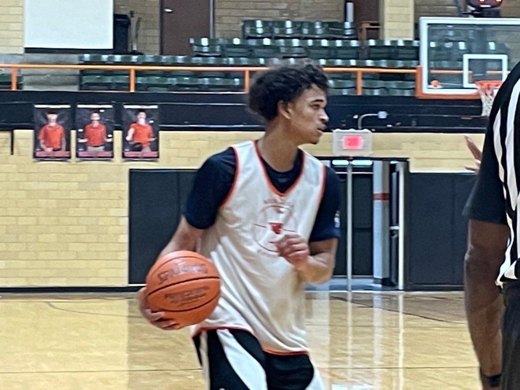 Saturday Standouts at the Hoops and Beyond Showcase