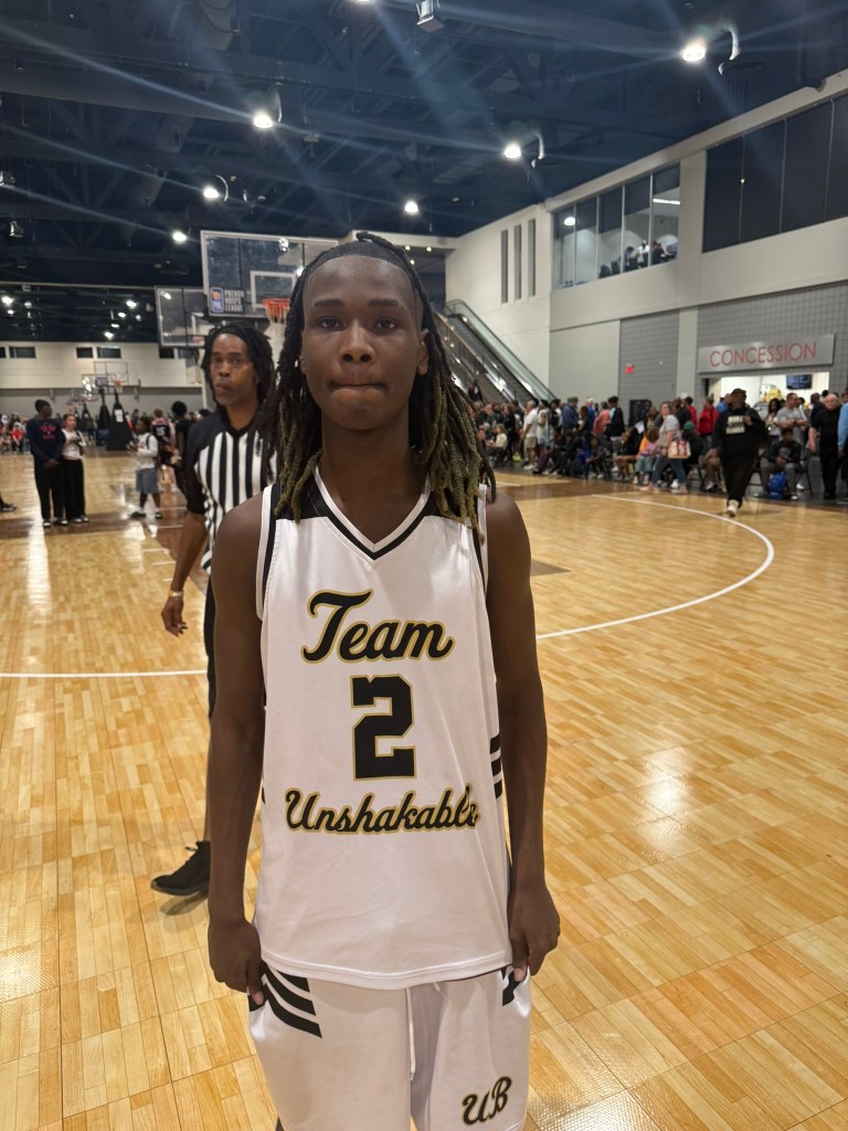 Xzavien Dixon