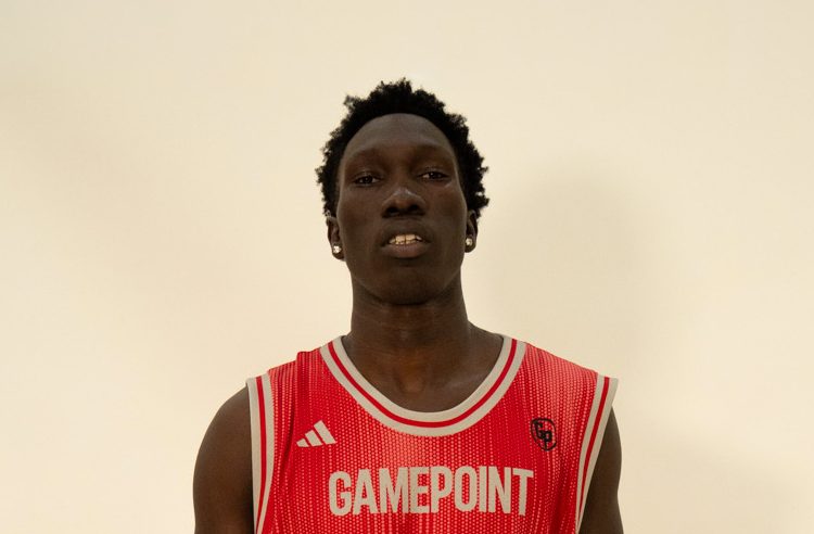 Magic Memorial: 17u W/F/C Standouts