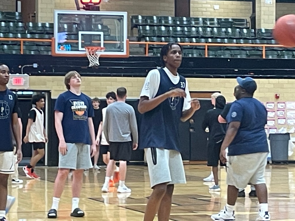 Who Were the Top 2030 Standouts at the Hoops and Beyond Showcase