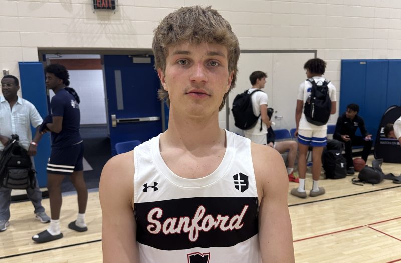 Comets Shine in the 4th for a Comeback Win