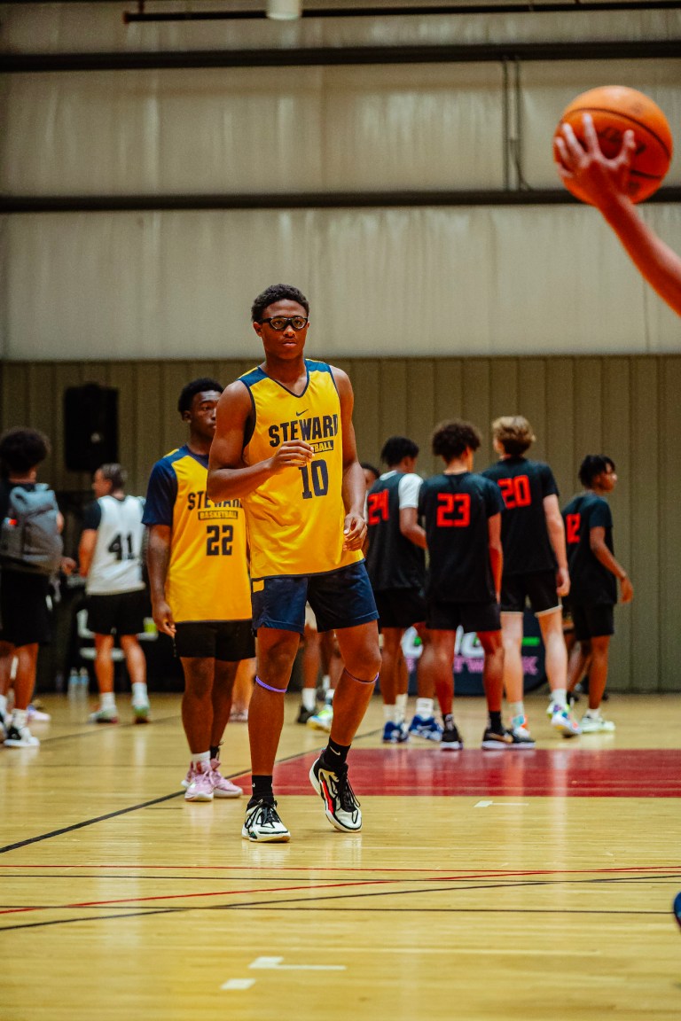 Xavier Nelson