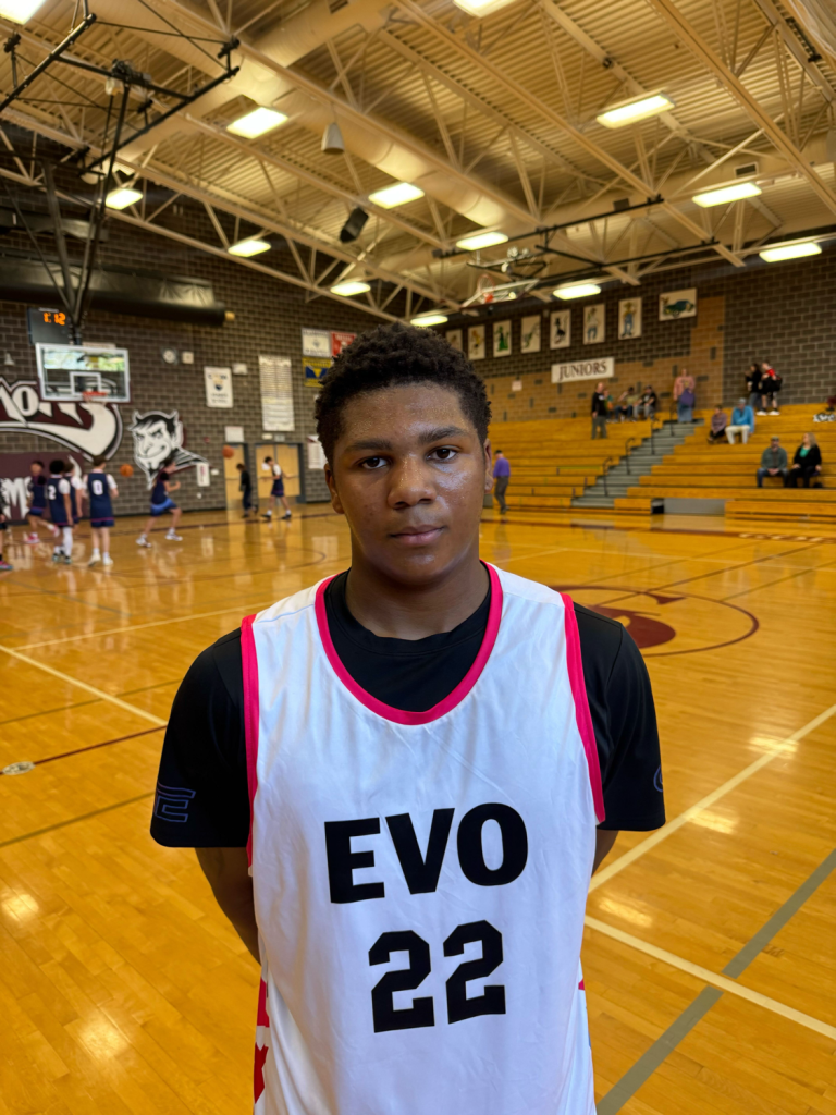 Esamari Carter