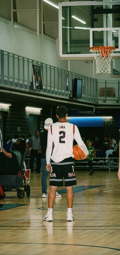 Robert Lara